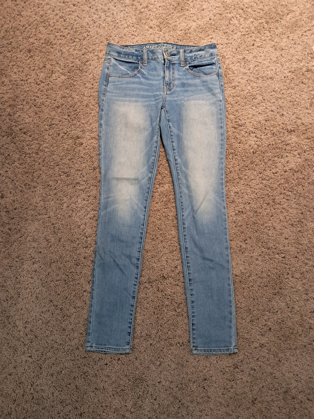 Light Wash Women’s Jegging Jeans - American Eagle Outfitters 4 Regulsr Length